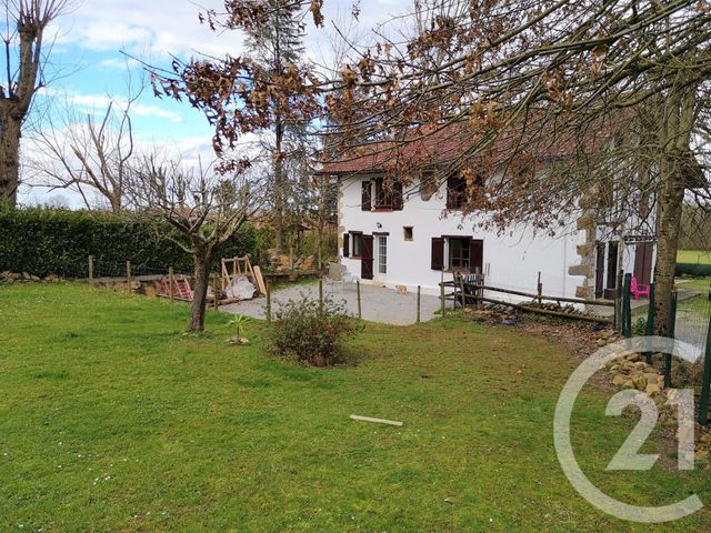 Afficher la photo en grand Appartement F4 à vendre - 5 pièces - 124.09 m2 - LARRESSORE - 64 - AQUITAINE - Century 21 Agence Les Alizés