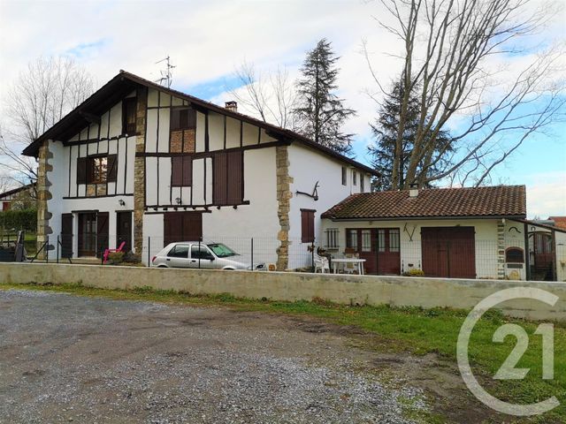 Afficher la photo en grand Appartement F4 à vendre - 5 pièces - 124.09 m2 - LARRESSORE - 64 - AQUITAINE - Century 21 Agence Les Alizés