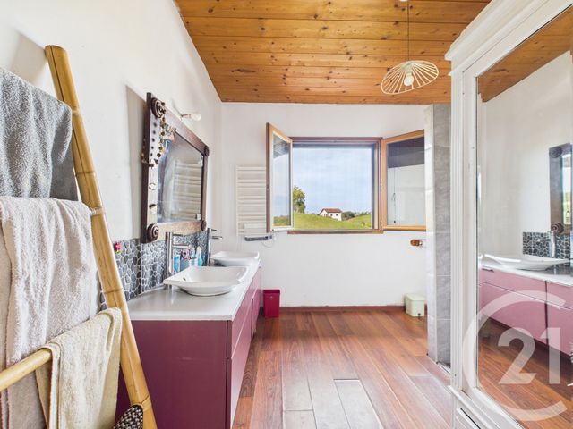 maison à vendre - 7 pièces - 219.55 m2 - SOURAIDE - 64 - AQUITAINE - Century 21 Agence Les Alizés