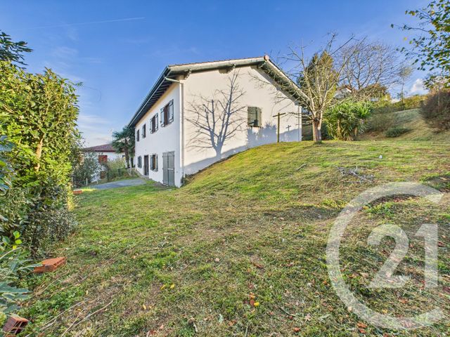 maison à vendre - 7 pièces - 219.55 m2 - SOURAIDE - 64 - AQUITAINE - Century 21 Agence Les Alizés