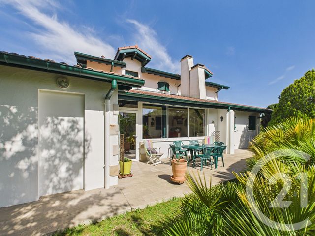 maison à vendre - 7 pièces - 177.0 m2 - VILLEFRANQUE - 64 - AQUITAINE - Century 21 Agence Les Alizés