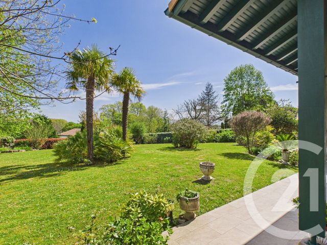 maison à vendre - 7 pièces - 177.0 m2 - VILLEFRANQUE - 64 - AQUITAINE - Century 21 Agence Les Alizés