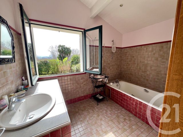 maison à vendre - 5 pièces - 135.06 m2 - USTARITZ - 64 - AQUITAINE - Century 21 Agence Les Alizés