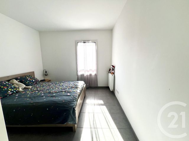 Appartement T2 à vendre - 2 pièces - 44.67 m2 - JATXOU - 64 - AQUITAINE - Century 21 Agence Les Alizés