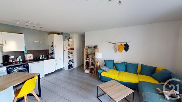 Appartement T3 à vendre - 3 pièces - 64.0 m2 - USTARITZ - 64 - AQUITAINE - Century 21 Agence Les Alizés