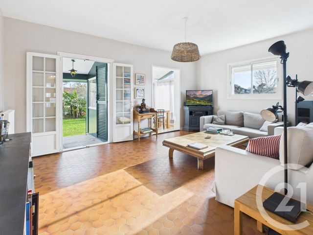 maison à vendre - 5 pièces - 120.0 m2 - USTARITZ - 64 - AQUITAINE - Century 21 Agence Les Alizés