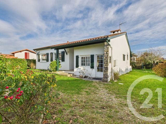 maison à vendre - 5 pièces - 120.0 m2 - USTARITZ - 64 - AQUITAINE - Century 21 Agence Les Alizés