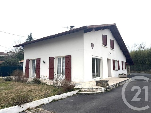 Maison à louer CAMBO LES BAINS