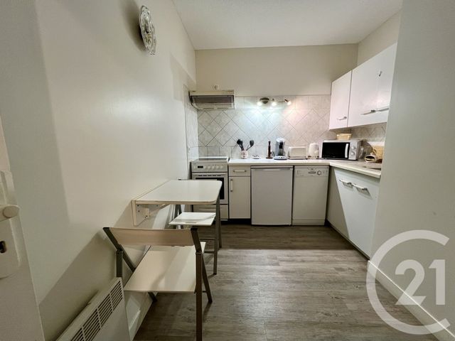 Appartement F3 à vendre - 3 pièces - 60.77 m2 - CAMBO LES BAINS - 64 - AQUITAINE - Century 21 Agence Les Alizés