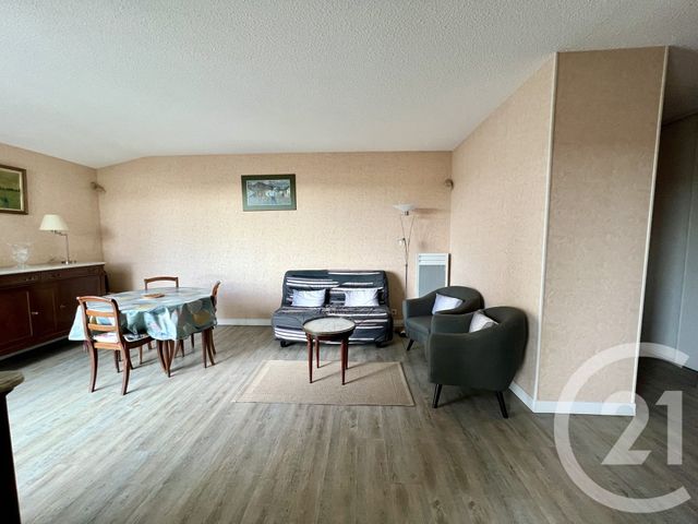 Appartement F3 à vendre - 3 pièces - 60.77 m2 - CAMBO LES BAINS - 64 - AQUITAINE - Century 21 Agence Les Alizés