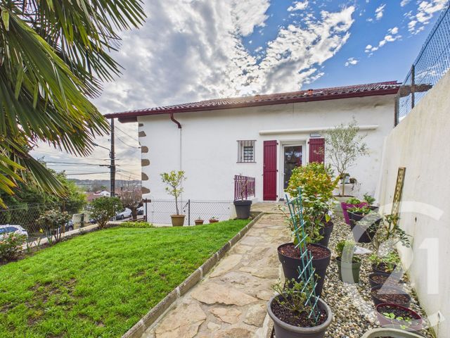 maison à vendre - 4 pièces - 76.11 m2 - USTARITZ - 64 - AQUITAINE - Century 21 Agence Les Alizés