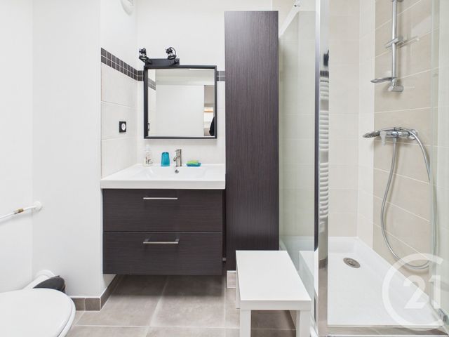 Appartement F4 à vendre - 4 pièces - 84.44 m2 - LARRESSORE - 64 - AQUITAINE - Century 21 Agence Les Alizés