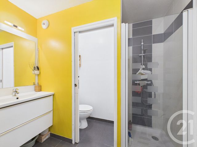 Appartement T2 à vendre - 2 pièces - 46.92 m2 - LARRESSORE - 64 - AQUITAINE - Century 21 Agence Les Alizés