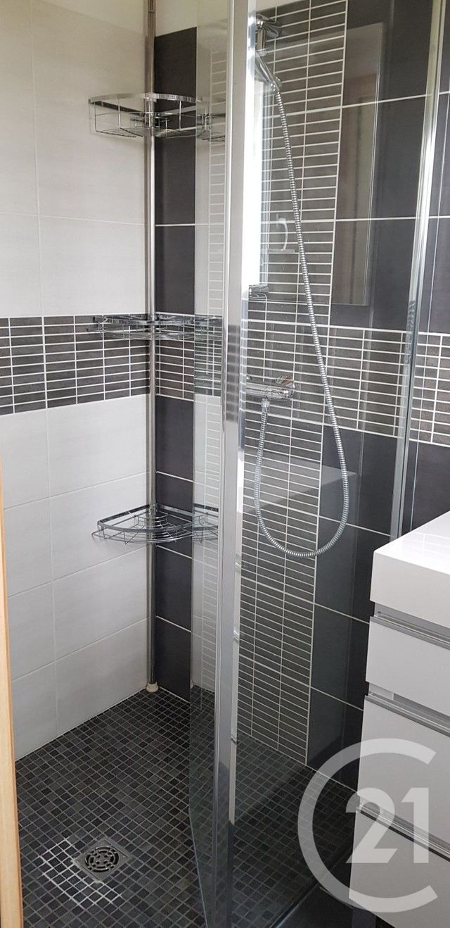 Appartement T2 à louer - 2 pièces - 39.0 m2 - USTARITZ - 64 - AQUITAINE - Century 21 Agence Les Alizés