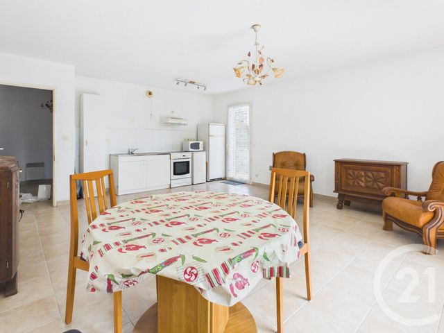 Appartement F3 à vendre - 3 pièces - 61.4 m2 - LARRESSORE - 64 - AQUITAINE - Century 21 Agence Les Alizés