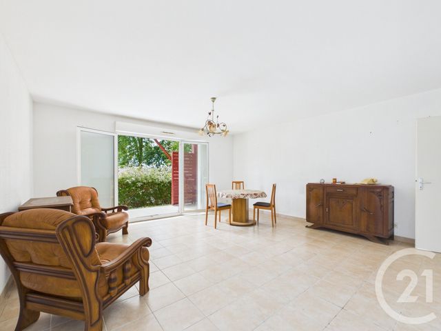 Appartement F3 à vendre - 3 pièces - 61.4 m2 - LARRESSORE - 64 - AQUITAINE - Century 21 Agence Les Alizés