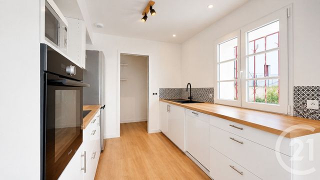 Appartement T4 à vendre - 4 pièces - 96.21 m2 - LARRESSORE - 64 - AQUITAINE - Century 21 Agence Les Alizés