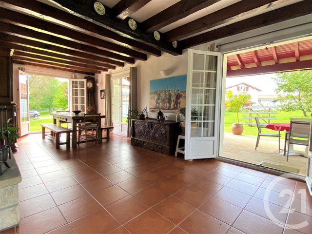 maison à louer - 7 pièces - 145.0 m2 - USTARITZ - 64 - AQUITAINE - Century 21 Agence Les Alizés