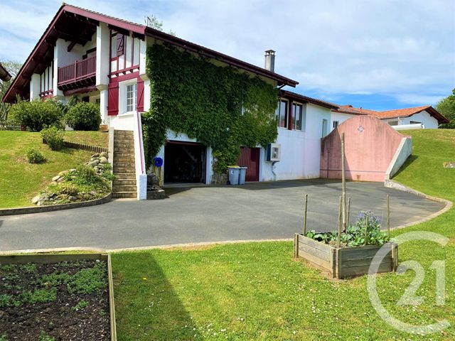 maison à louer - 7 pièces - 145.0 m2 - USTARITZ - 64 - AQUITAINE - Century 21 Agence Les Alizés